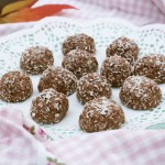 Cashew coconut cacao balls