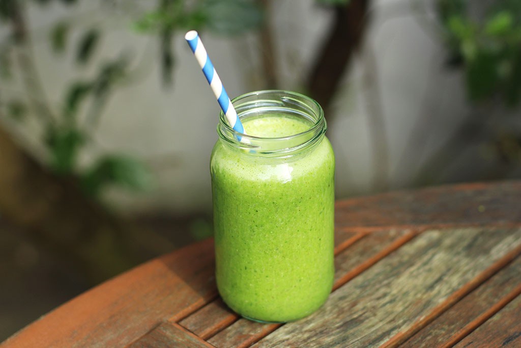 Queenie-Greenie-Smoothie-3