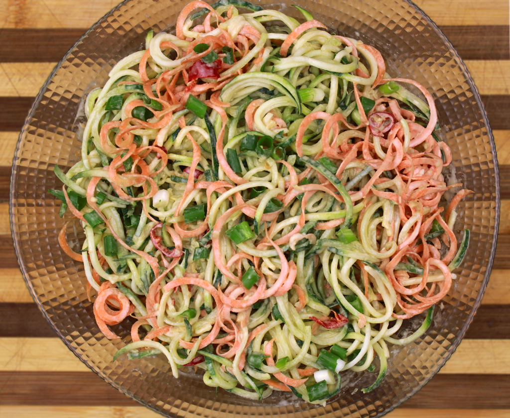 RAW-THAI-STYLE-SALAD